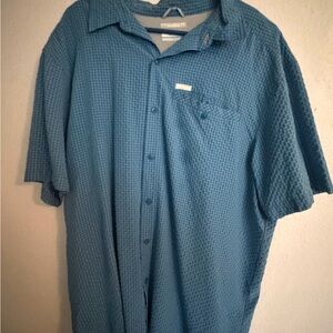 Columbia Men's Casual Blue Button Down Shirt